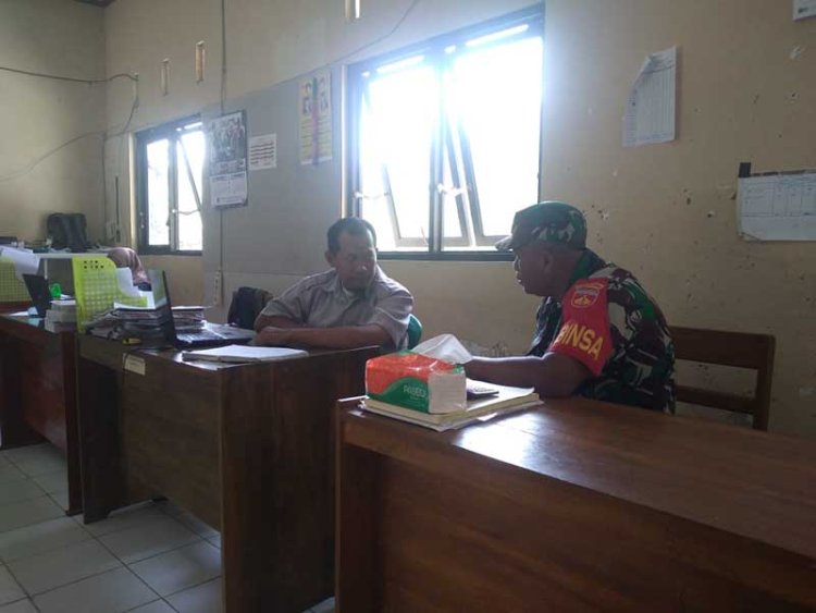 Babinsa Melaksanakan Komunikasi Sosial Dengan Perangkat Desa Dan Warga Binaan