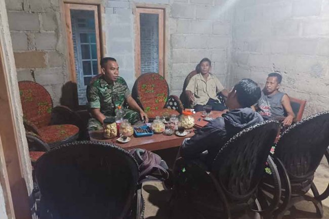 Melalui Komsos Babinsa jalin Silaturahmi