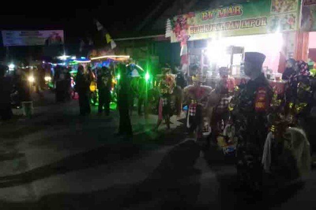 Perkuat Iman Babinsa Hadiri Sholawat Dan Dikir Bersama Masyarakat