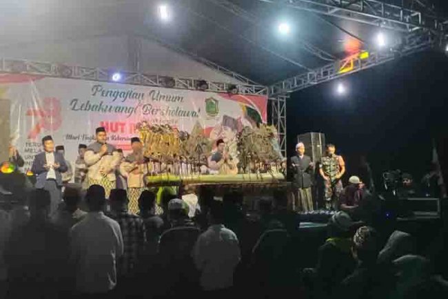 Pengajian Umum Dan Bersholawat Dalam Rangka HUT RI 78