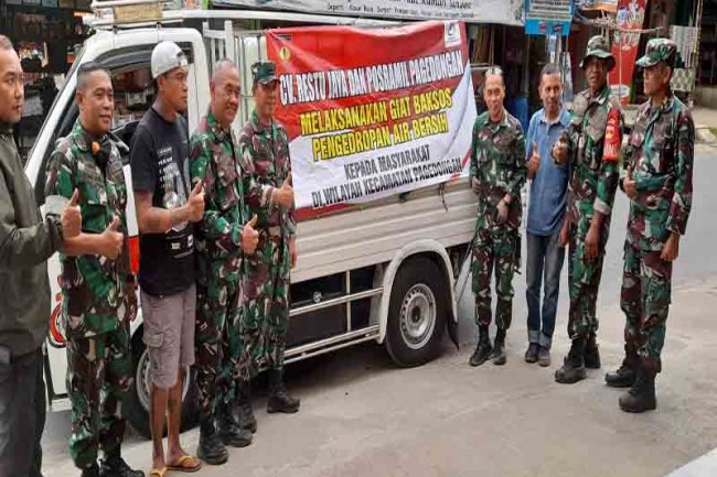 Bantu Masyarakat Desa Duren, Dandim 0704 Banjarnegara Turun Langsung Serahkan Bantuan Air Bersih