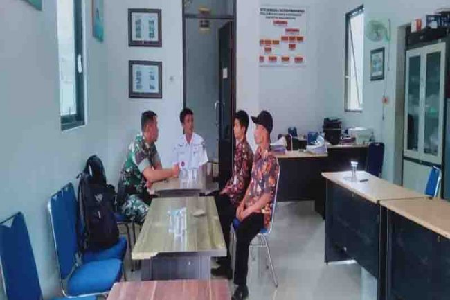 Jalin Silaturahmi, Babinsa Komsos Dengan Perangkat Desa Serta Ciptakan Hubungan Semakin Solid