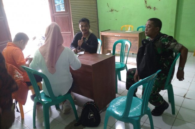 Penyaluran Bantuan Bahan Pangan Pencegahan Stunting Di Desa Lebakwangi 