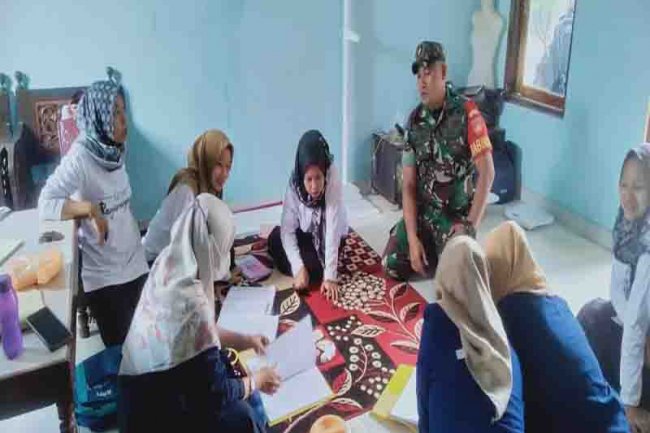 Dukung Program Pemerintah Dibidang Kesehatan, Babinsa Duren Dampingi Kegiatan Posyandu Lansia dan Balita