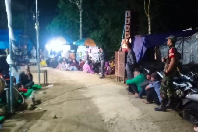 Warga Gelar Pentas Seni Kuda Kepang, Babinsa Hadiri dan Pengamanan