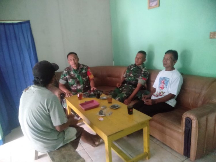 Pererat Tali Silaturahmi Dengan Masyarakat, Babinsa Laksanakan Komsos Diwilayah Binaan