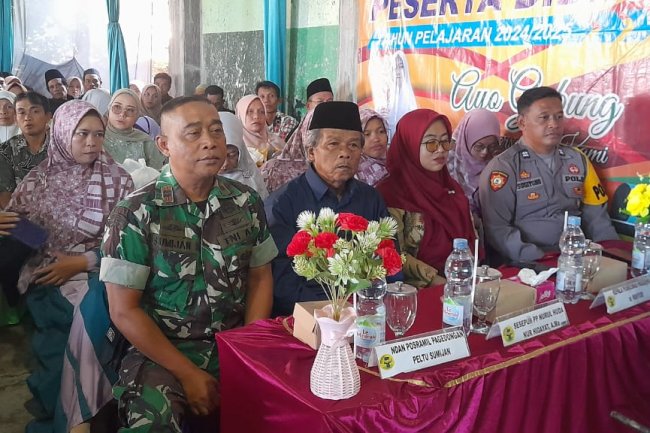 Danposramil Pagedongan Hadiri Wisuda & Harlah MTs Nurul Huda 