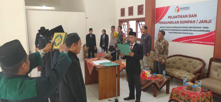 Babinsa Hadiri Undangan Pelantikan & Pengambilan Sumpah/Janji Panwas Pemilu Desa Pada Pemilukada Th 2024