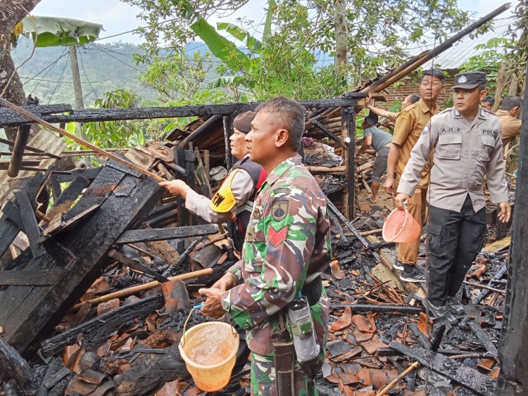Telah Terjadi Kebakaran Rumah Di Dusun Benda Desa Lebakwangi